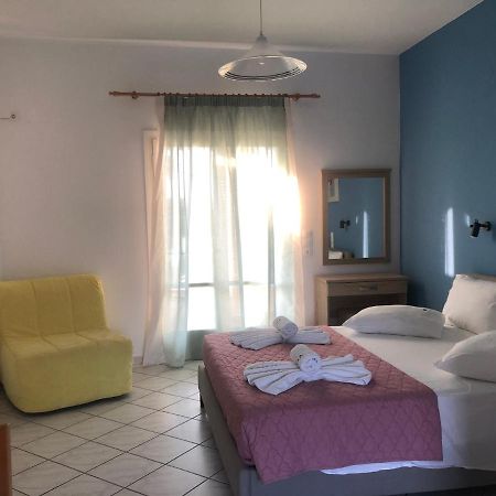 Eleftheria Studios And Apartments Akharavi Extérieur photo
