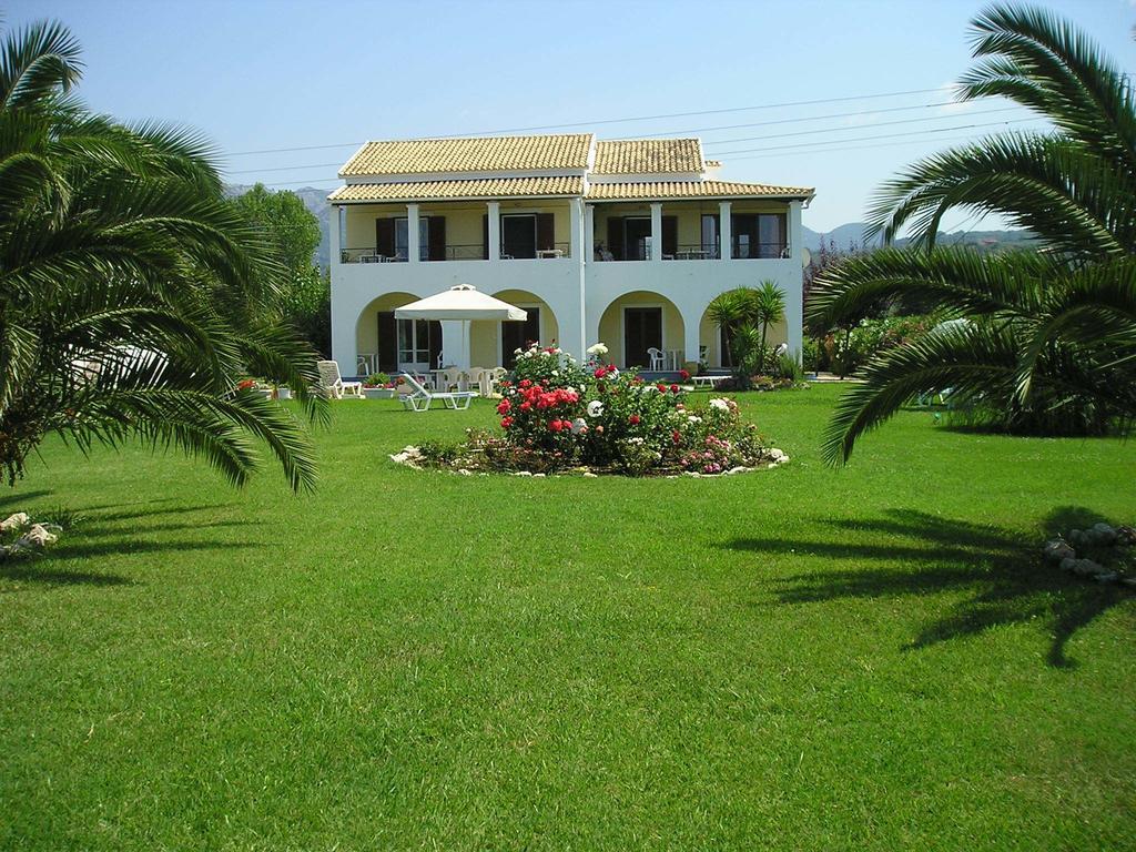 Eleftheria Studios And Apartments Akharavi Extérieur photo